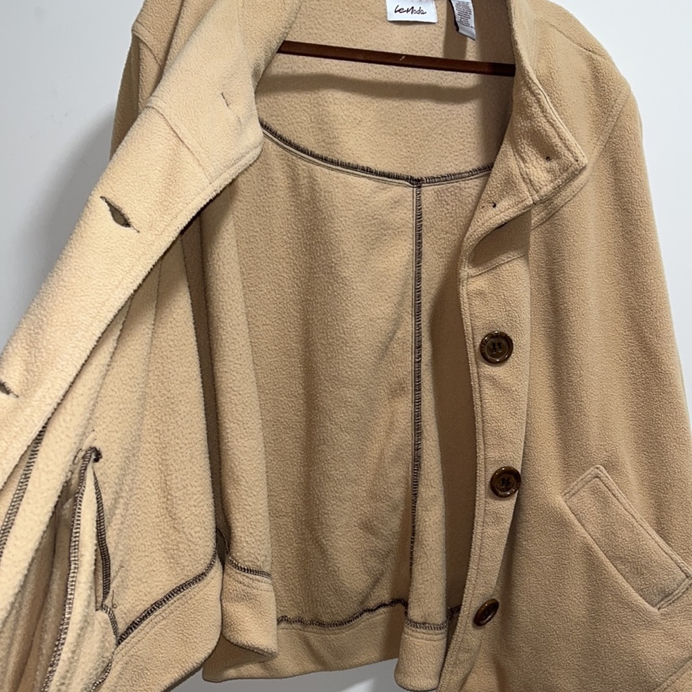 LeMode Jacket - Picture 5 of 5